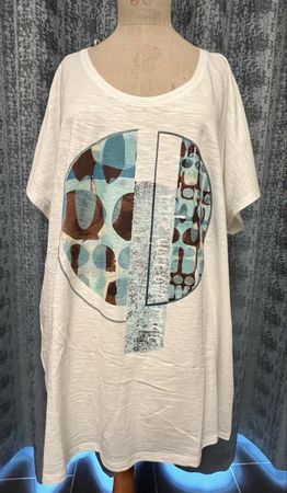 Weisses T-Shirt mit speziellem Muster, Grösse 50
