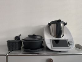 Thermomix TM6 Top Zustand mit Zubehör