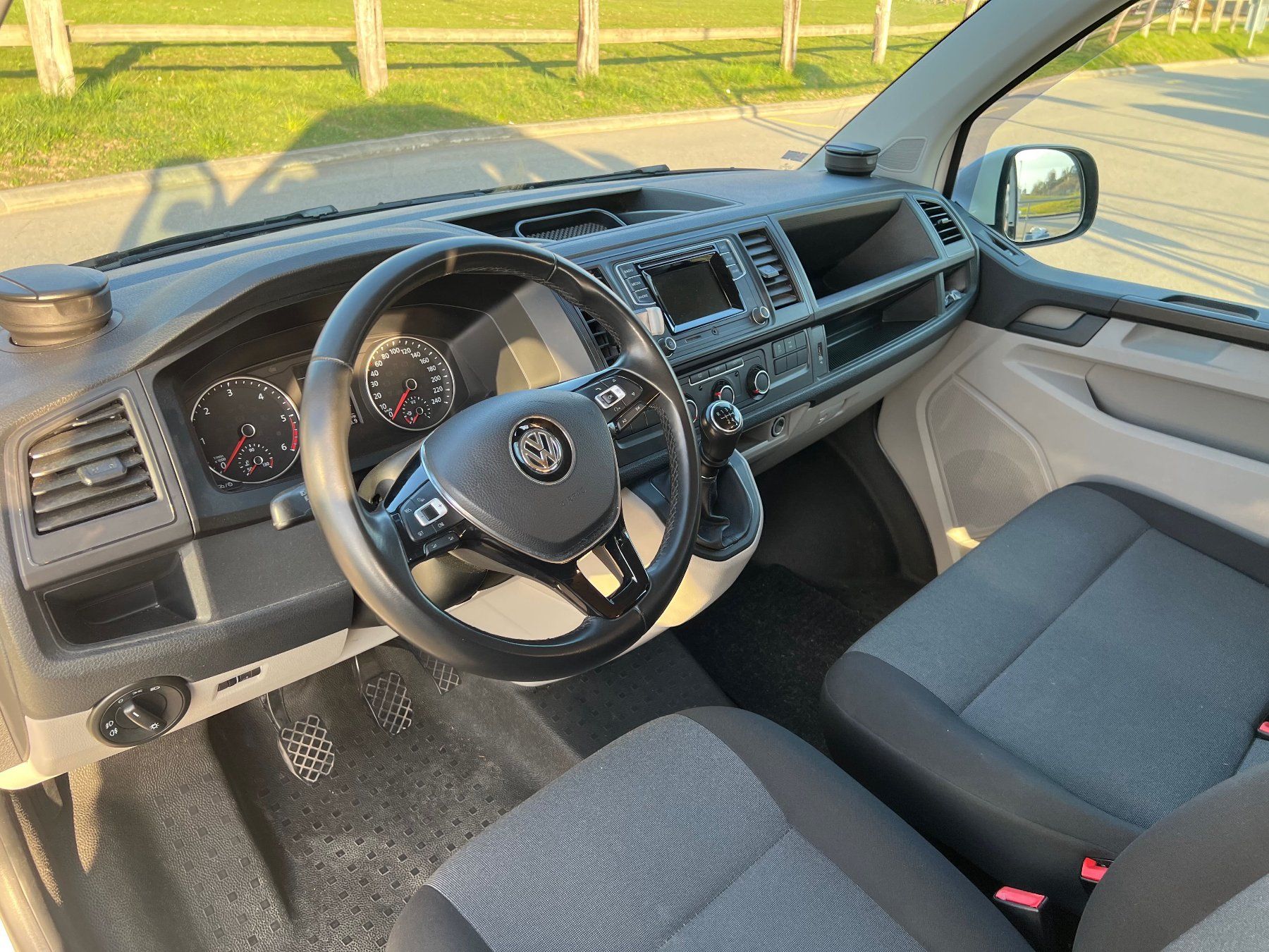 VW Veicoli da campeggio: Volkswagen T6 Camper - 4Motion – Usato da La Tour-de-Peilz venduto da pea_8w2t 9