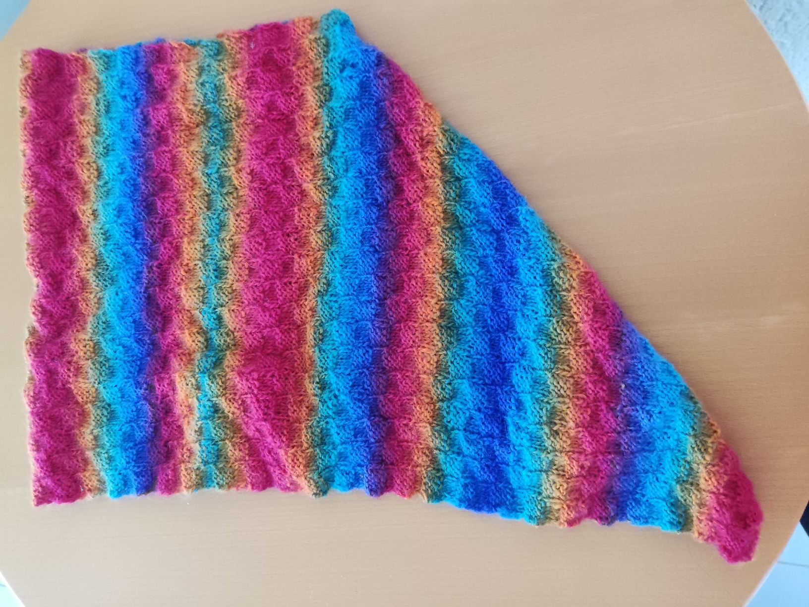 Foulard & Sciarpe: Loop, Schaal selbstgemacht Neu – Nuovo e nell'imballaggio originale da Münchenbuchsee venduto da Cori1968
