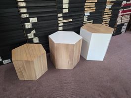 3x gebrauchte Holzpodeste für Pflanzen usw. ab 1.-