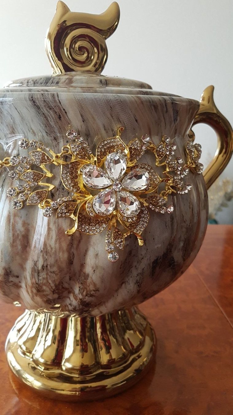 Tutte le decorazioni: sehr großer bonbonniere – Usato da Urtenen-Schönbühl venduto da Cbuyer 7