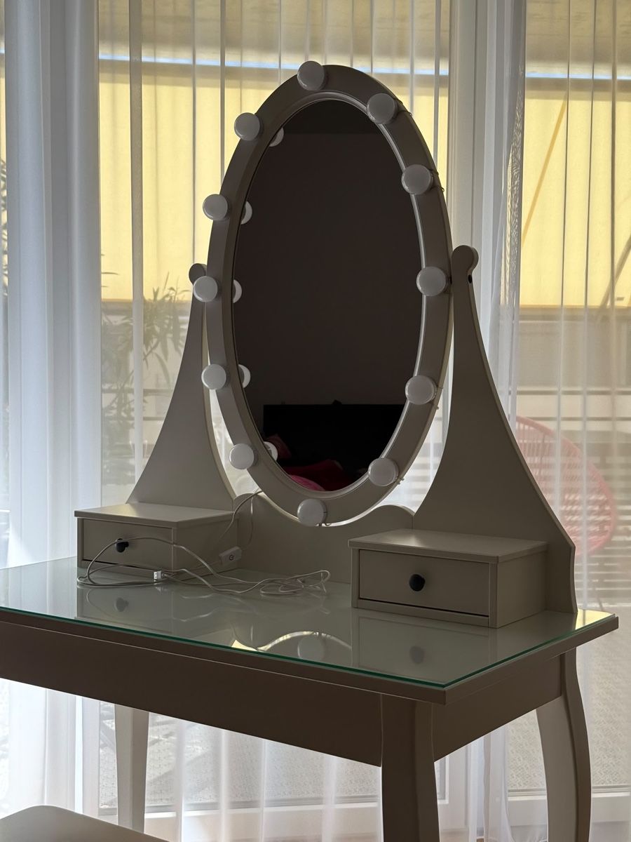 Ikea Tavoli da trucco: IKEA Schminktisch HEMNES mit Hocker – Usato da Pratteln venduto da sim_rjf5 4