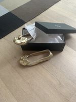 Leather ballet flats, size 34