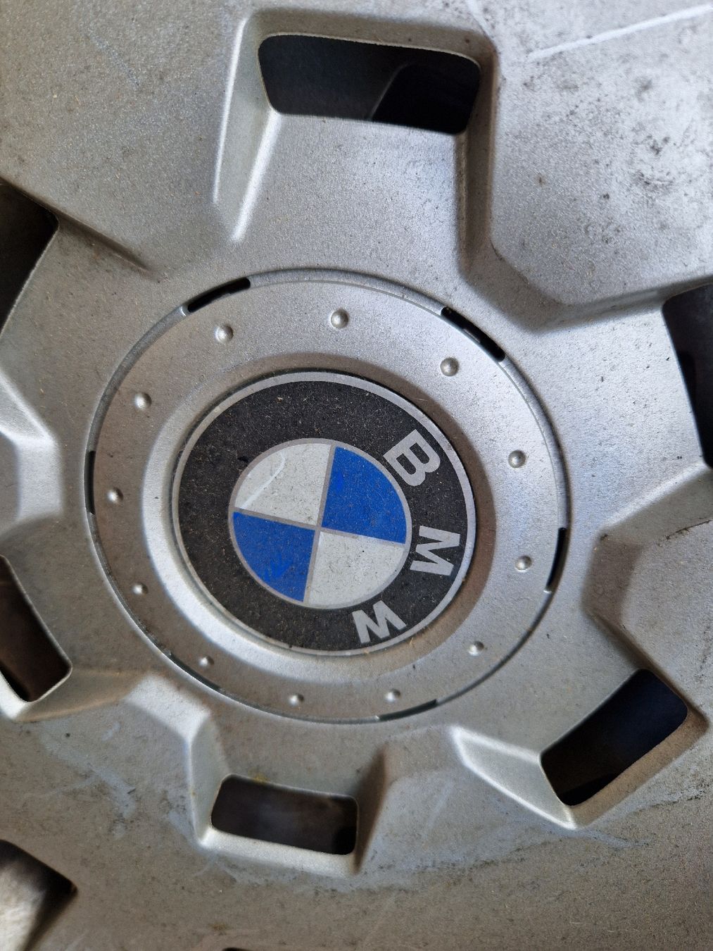 Cerchioni: BMW Raddeckel 5 Stück – Usato da Mörigen venduto da Clio111