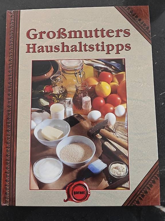 Libri: Buch Grossmutters Haushaltstipps – Usato da St. Gallenkappel venduto da jen_x8cl