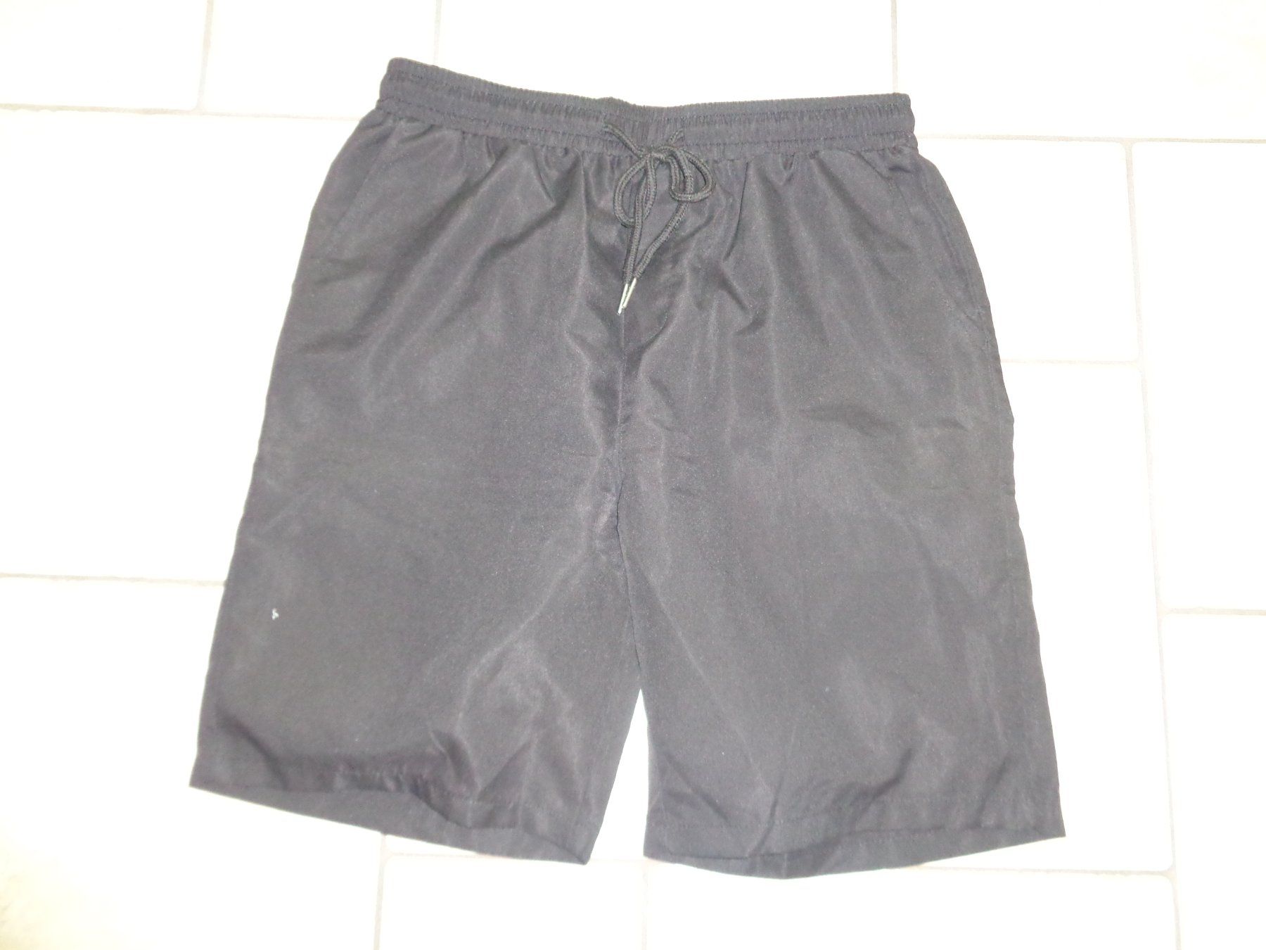 Pantalons: Shorts  Grösse S – D'occasion à Kreuzlingen par Robi-2003
