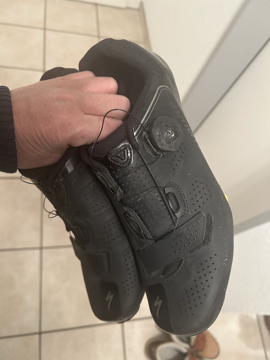 Specialized Herrenschuhe: Velo Schuhe Specialized 44 – Gebraucht aus Schwarzenbach SG von Steal84