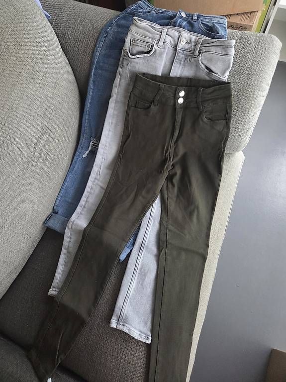 Lotti di vestiti: 3er Jeans-Set XS-S - Zara & Basics – Usato da Winterthur venduto da Janine18 3
