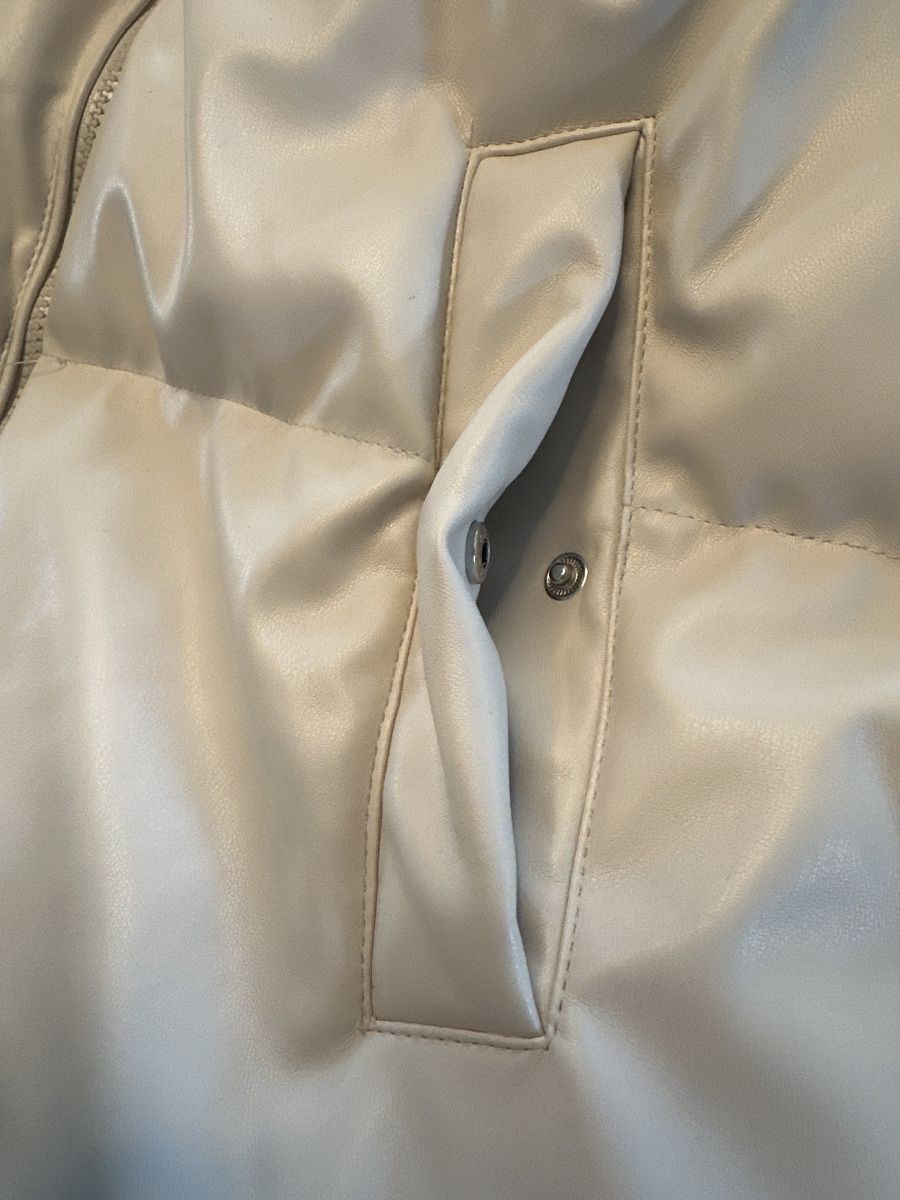 Stradivarius Gilet & Giacche senza maniche: Stradivarius Steppweste in Creme, Gr. L – Usato da Diepoldsau venduto da Sonne14 3