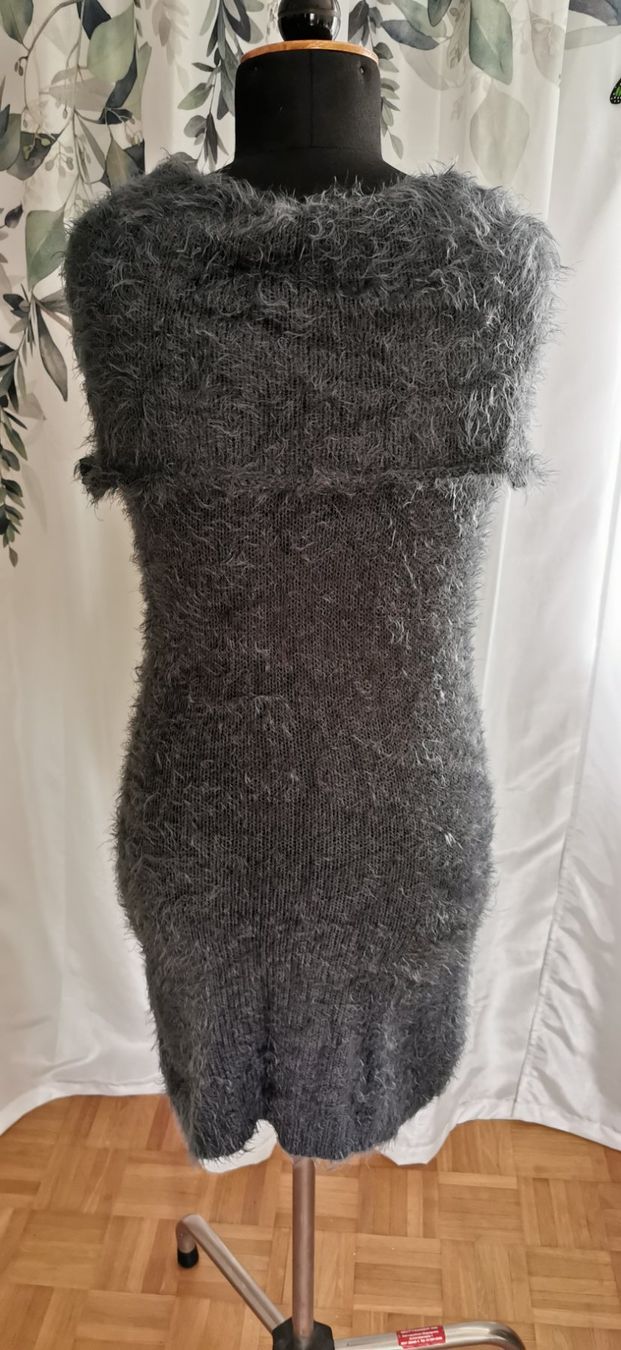 Vestiti: Strickkleid anthrazit one size – Usato da Zwillikon venduto da Leewii 7