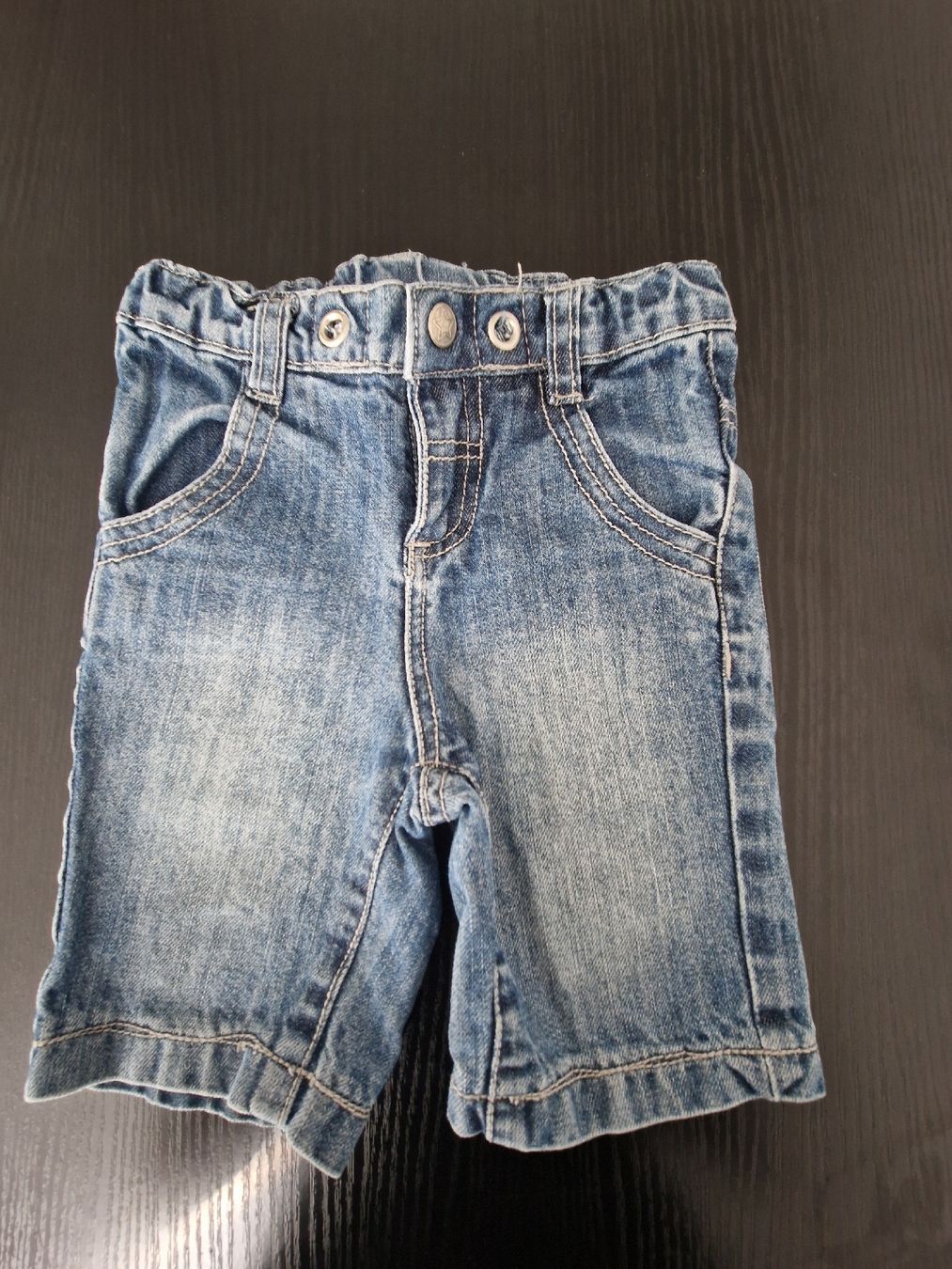 H&M Pantaloni: Jeans Hosen 4 Stück Gr 92 – Usato da Hornussen venduto da Rysrys 3