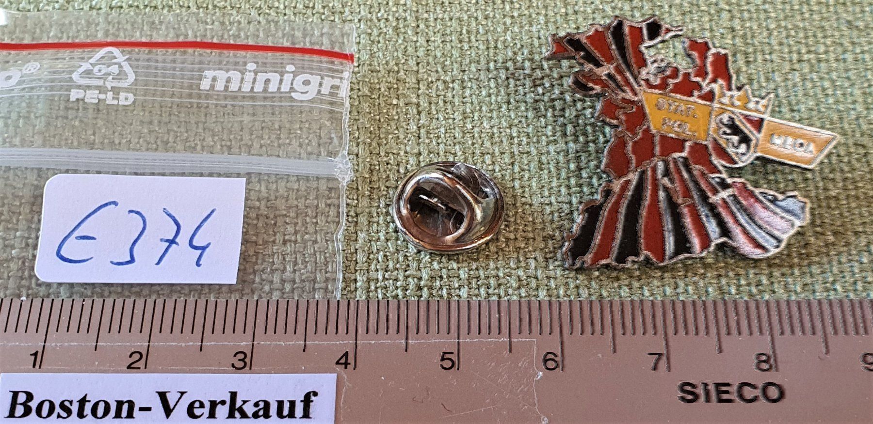 Placchette & Badge: E374 - Pin Polizei Bern  BTAT. POL. MEGA – Usato da Reinach BL venduto da Boston-Verkauf 2