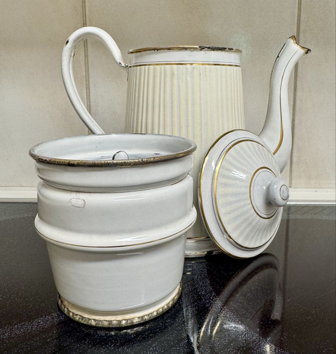 Teiere: Sehr originelle Emaille(-Tee/-Kaffee)-Kanne – Usato da Chur venduto da Lilo_Pulver 1