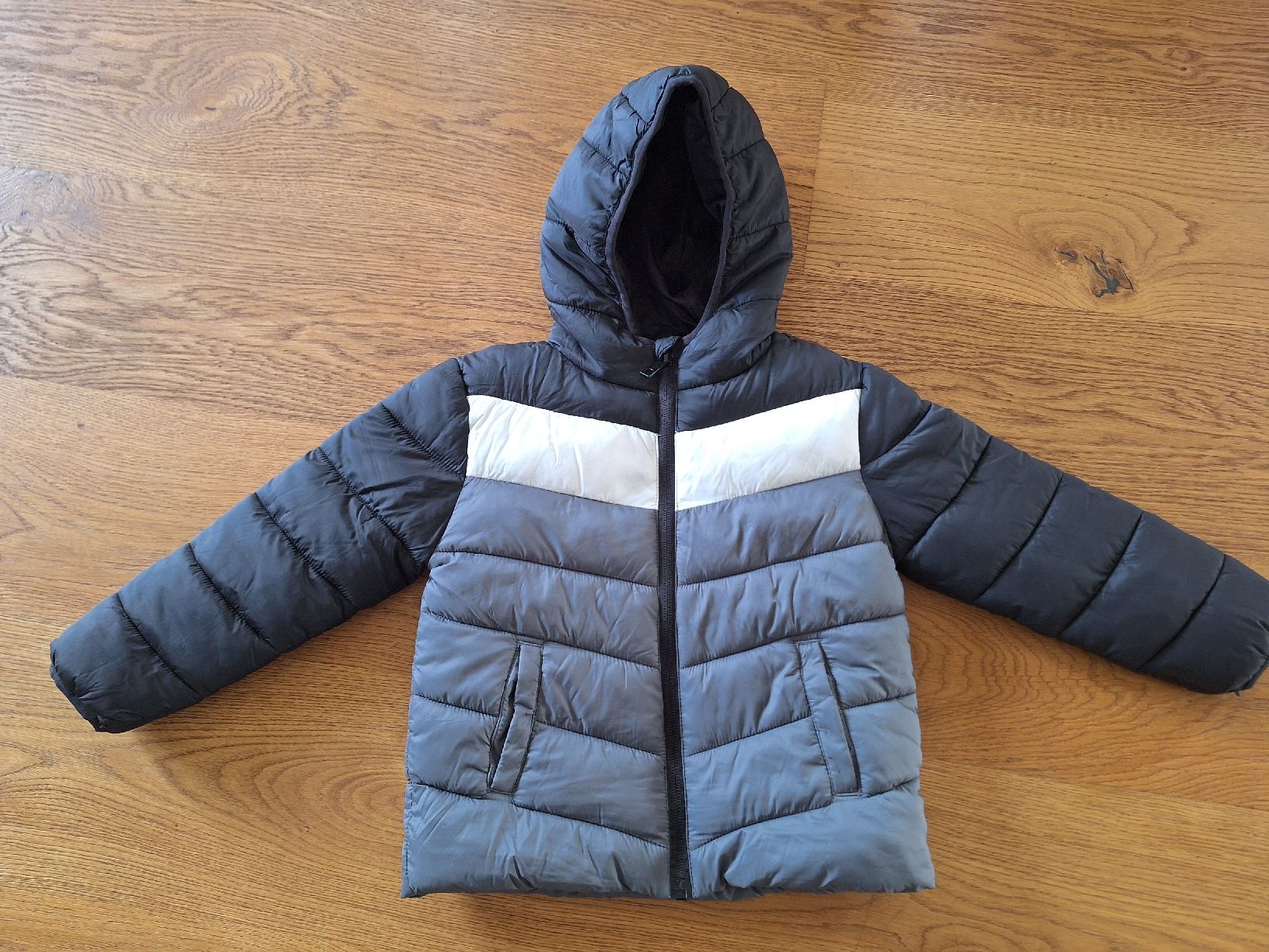 Primark Giacche & Cappotti: Daunenjacke Grösse 98 – Nuovo (secondo la descrizione) da Reitnau venduto da fabonas
