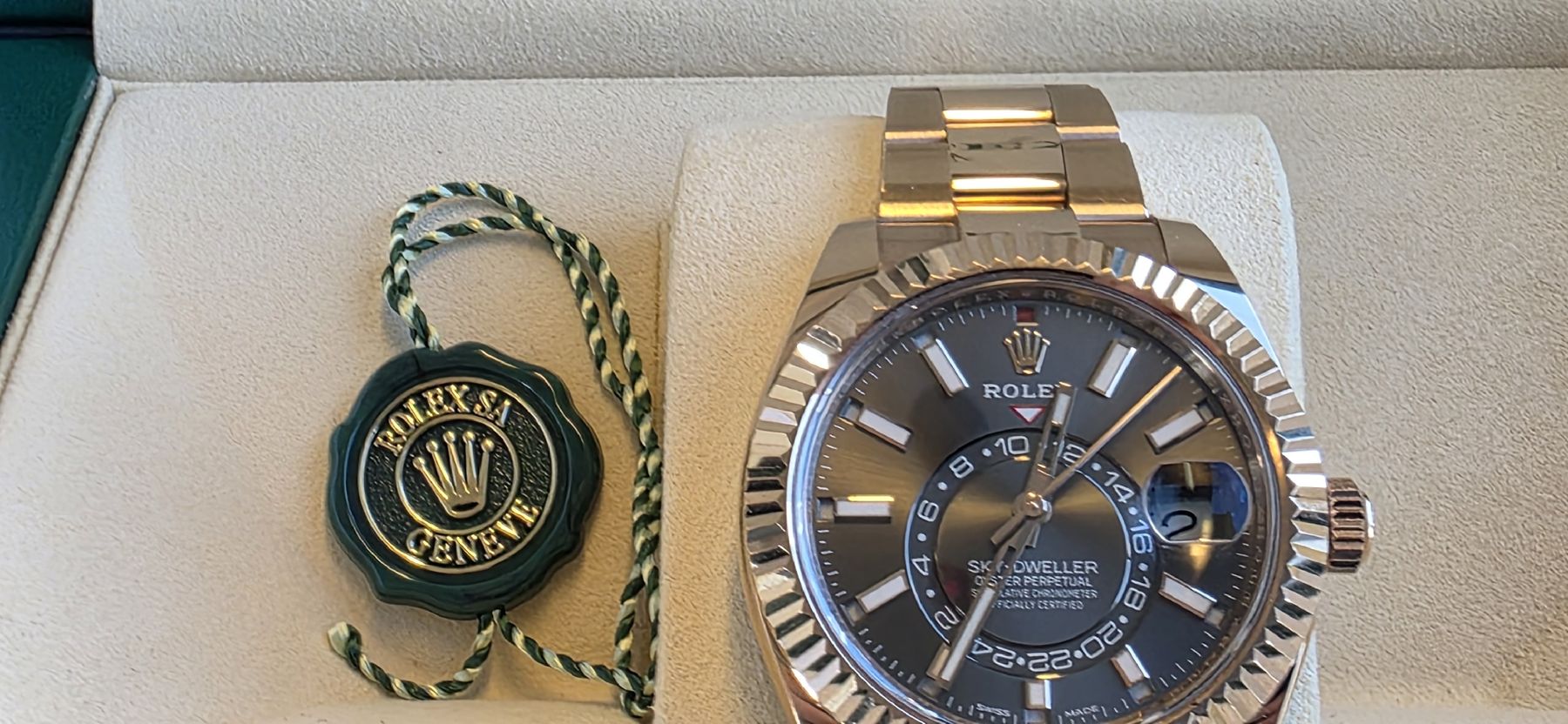 Rolex Orologi: Rolex Sky Dweller or rose 2019 – Nuovo e nell'imballaggio originale da Clarens venduto da jea_9z7g