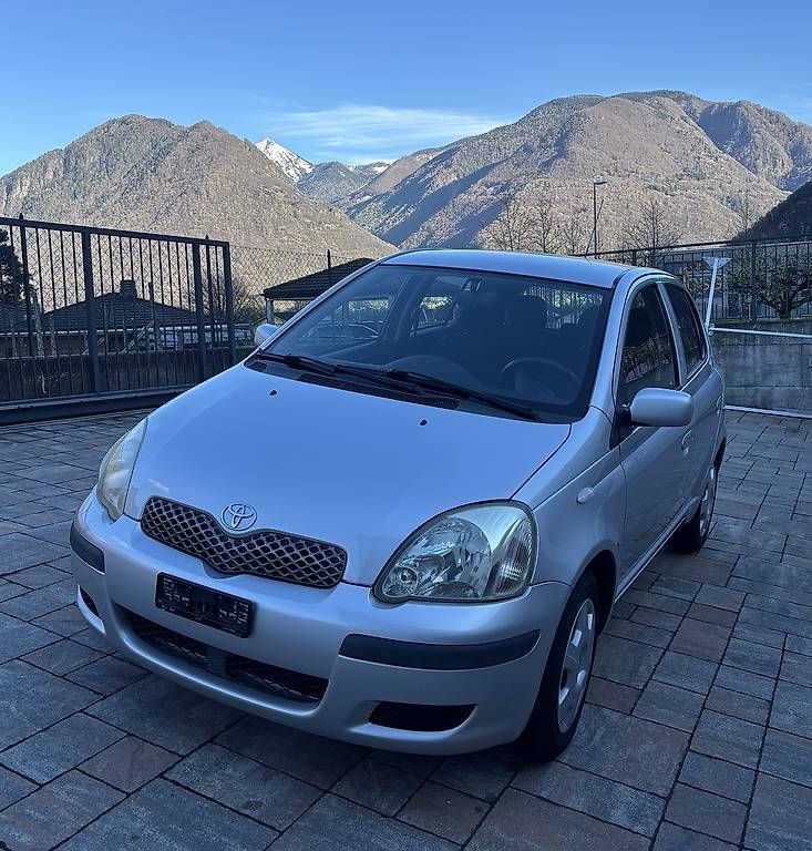 Automobili: Toyota Yaris 1.3 collaudata  – Usato da Gnosca venduto da pat_pgs2