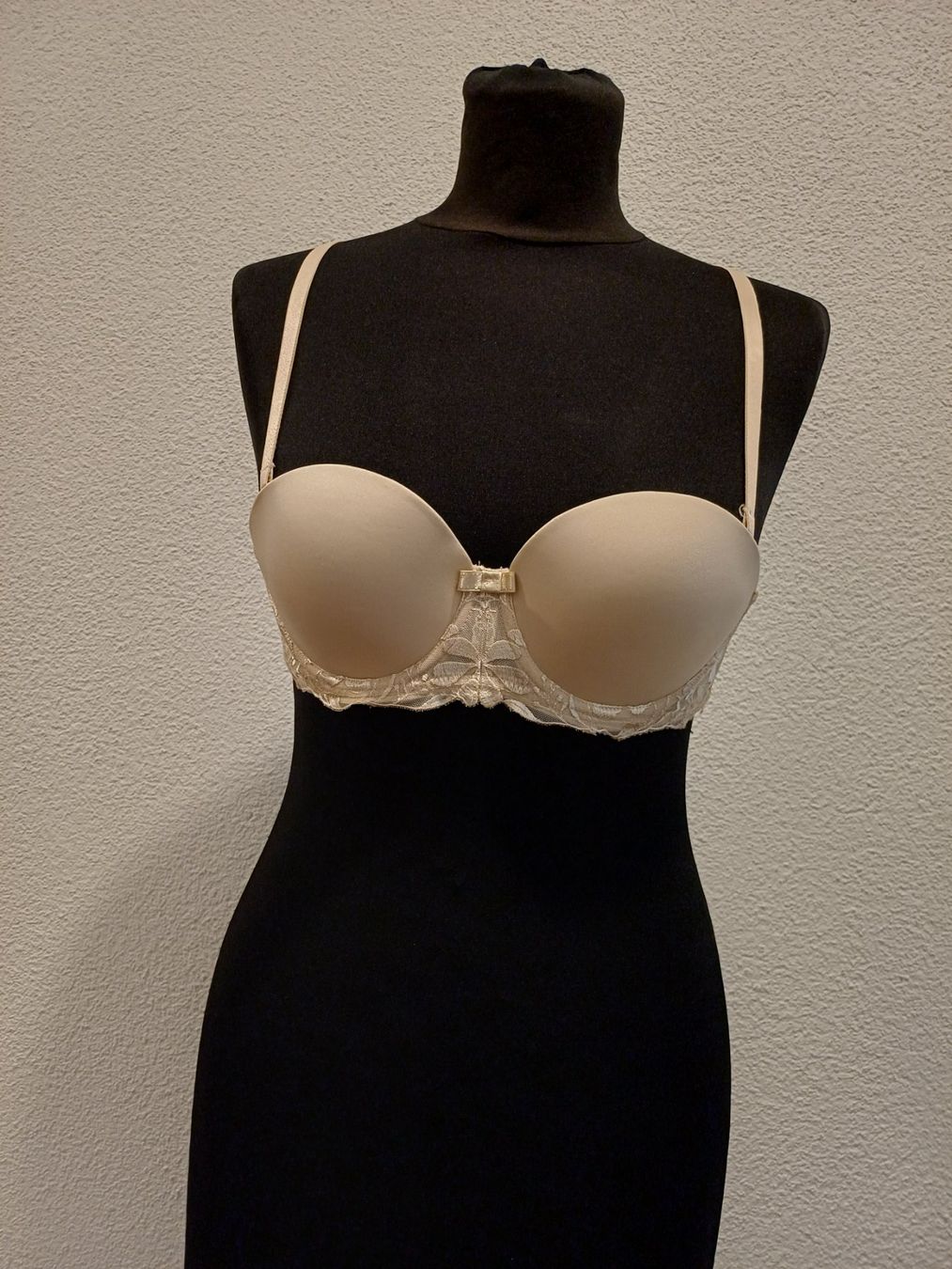 Triumph Altra biancheria intima: BH – Usato da Winterthur venduto da Smily-_-