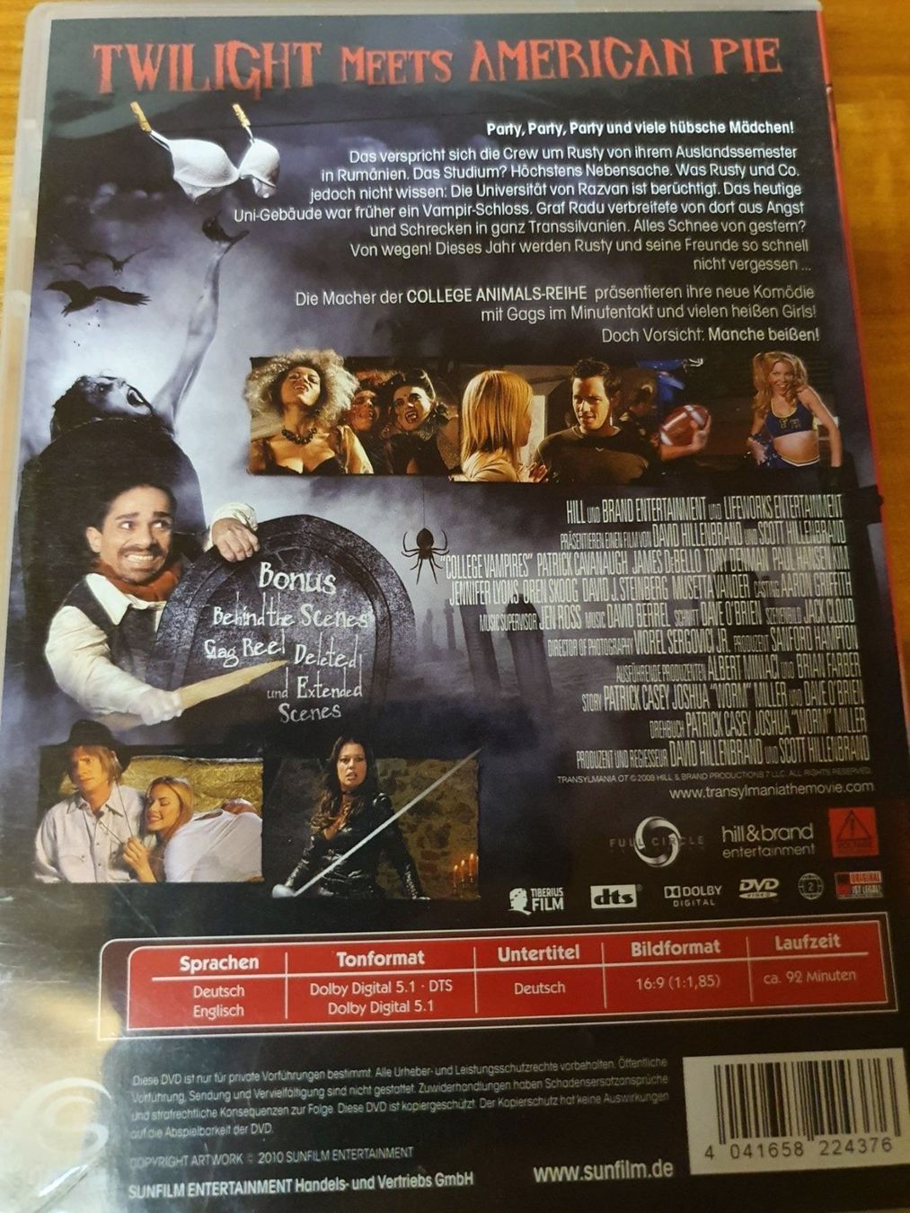 Tutti i DVDs: College Vampires – Usato da Oberdorf BL venduto da BaldenEagle 1