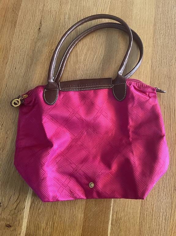 Sacs femmes: Longchamp Le Pliage Monogram S fuchsia – D'occasion à Gilly par Ludovic_Pureur 3