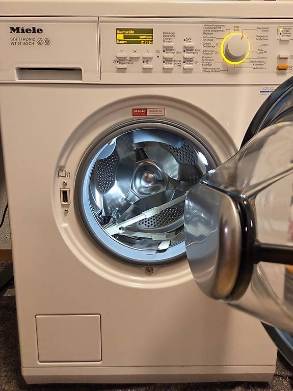 Miele Waschmaschinen: Waschtrockner von Miele – Gebraucht aus Kloten von celine.voellmin