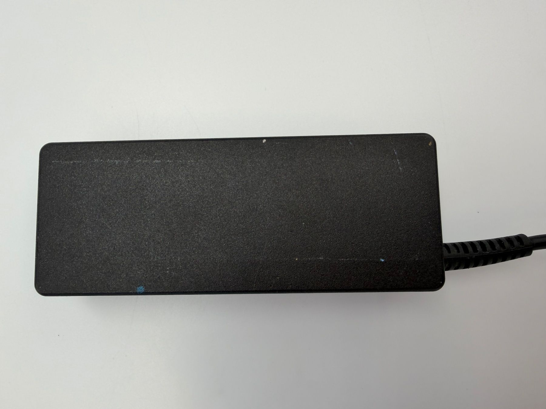 Hewlett Packard Caricabatterie: HP Laptop Netzteil 90W – Usato da Schlieren venduto da 2nd-Life 7