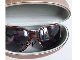 Sonnenbrille M. Asani mit Etui