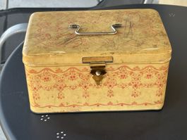 Ancienne boîte 