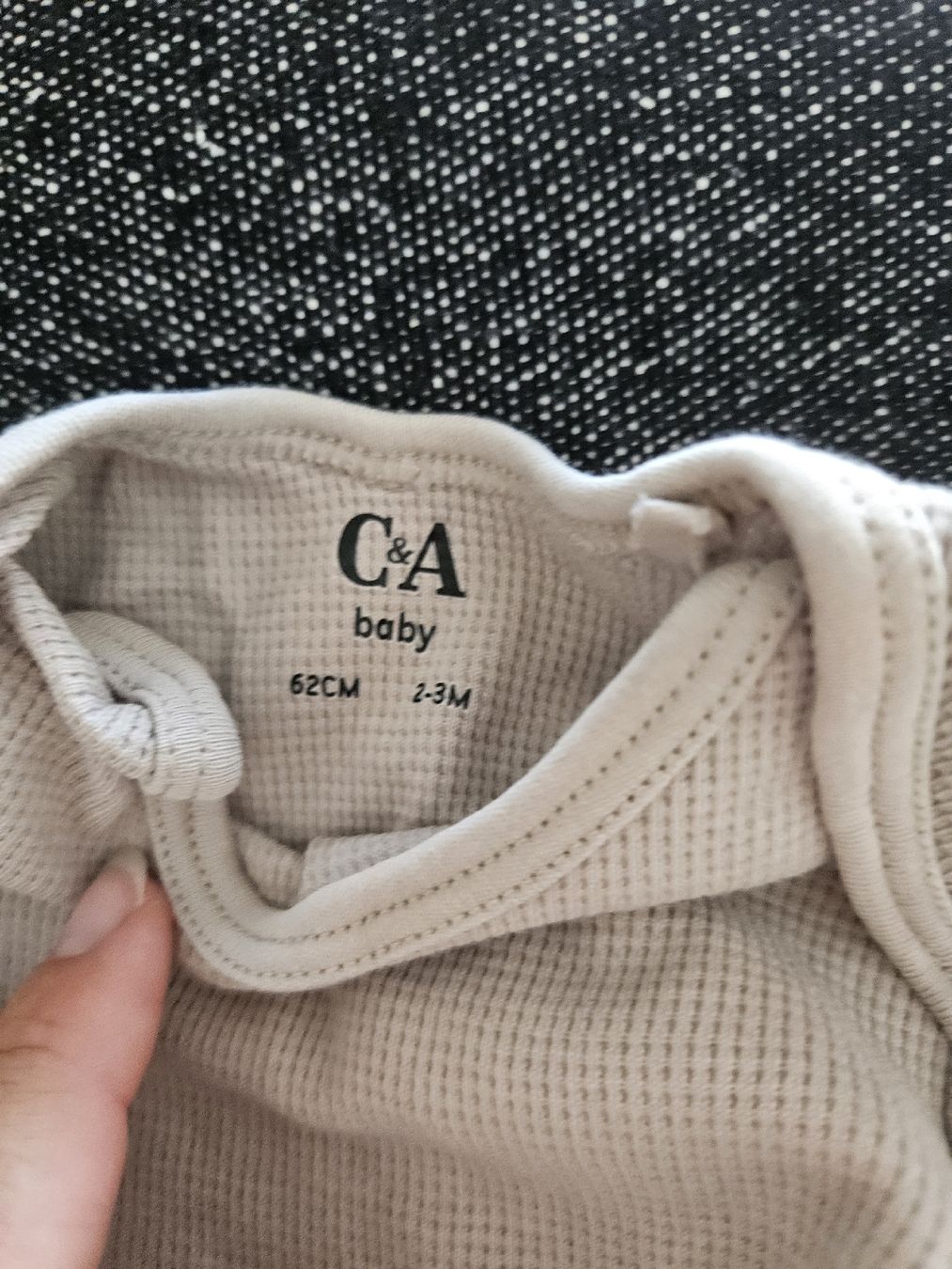 C&A Unterwäsche: Body langarm beige Grösse 62cm – Neu (gemäss Beschreibung) aus Wil SG von an_ka 1