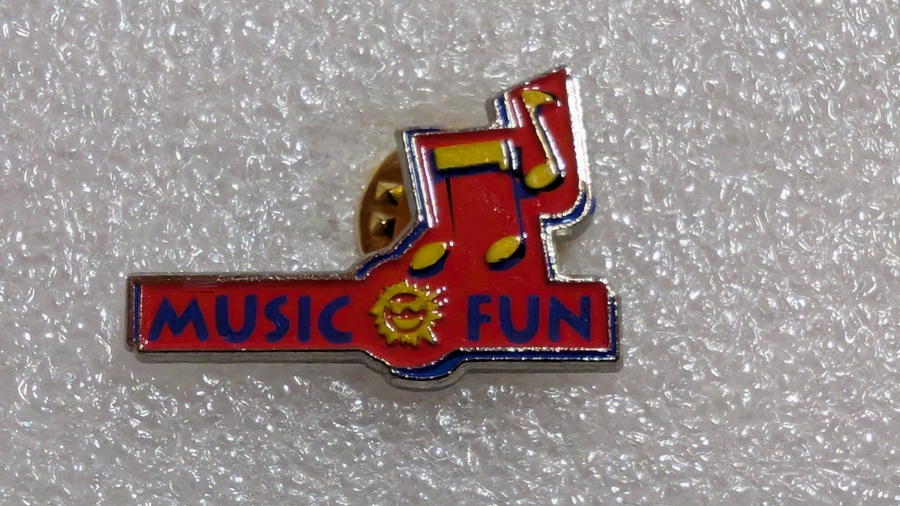 Plaketten & Abzeichen: Ansteckpin 272: Music Fun – Gebraucht aus Oppligen von Pin-Fall-Shop
