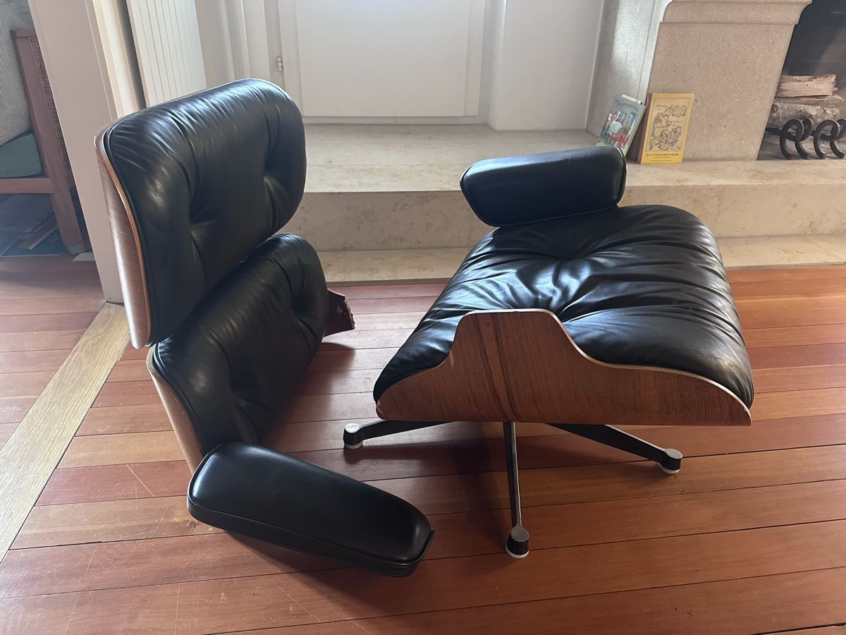 Eames Poltrone: Eames Lounge Chair – Difettoso da Allschwil venduto da Pi_Nuts 1