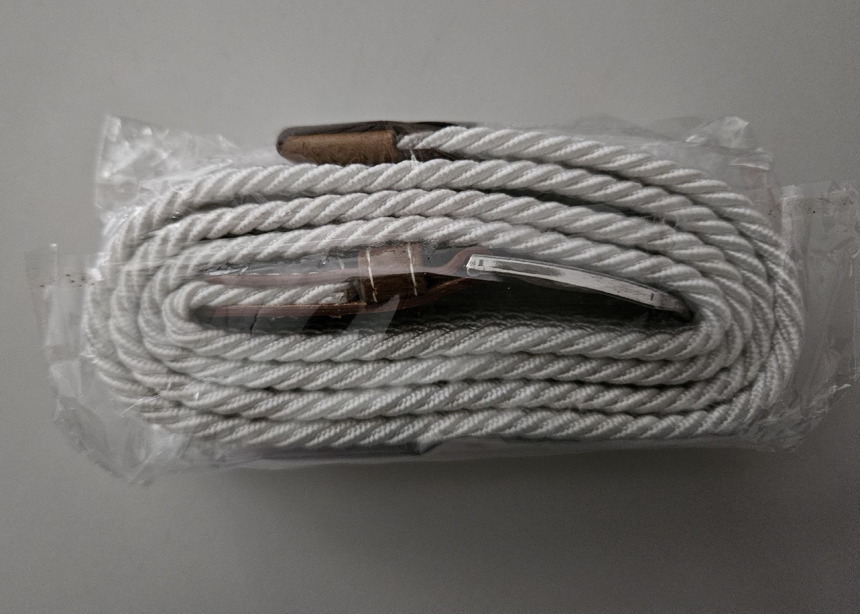 Cinture: Neuer, elastischer Gürtel, weiss, Grösse 112cm – Nuovo e nell'imballaggio originale da Rickenbach b. Wil venduto da cornetta 1