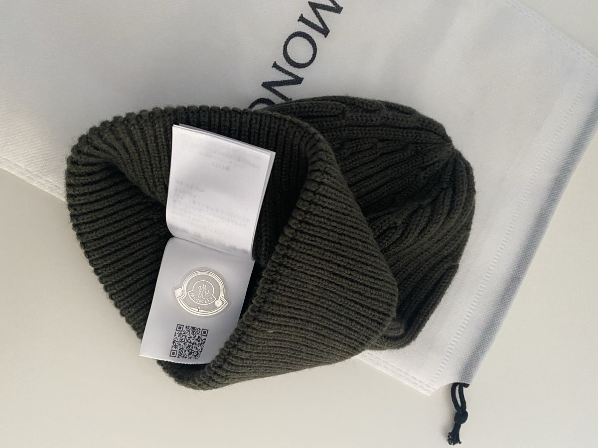 Moncler Copricapi, berretti & cappellini: Moncler Mütze Original – Nuovo (secondo la descrizione) da Zug venduto da high1970 2