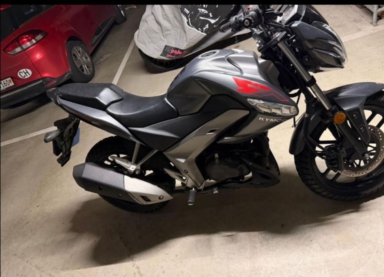 Kymco Strada: Motorrad KYMCO Visar 125 – Usato da Brienz BE venduto da Beo1970 1