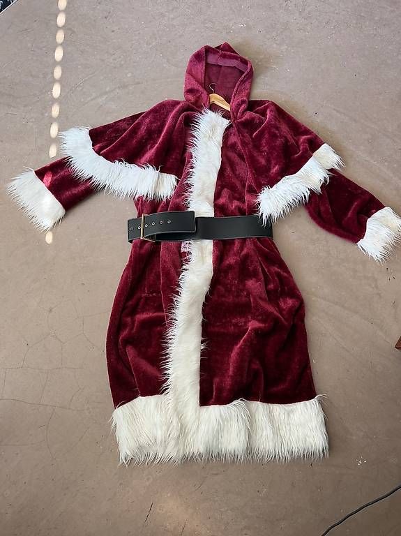 Costumi: Sankt Nikolaus Kostüm mit Bart und Bauch – Usato da zürich venduto da noeflum