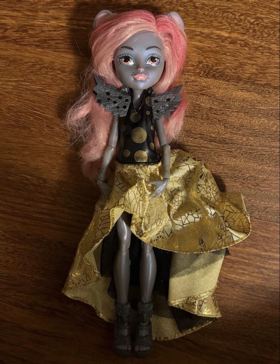 Bambole: Monster high  – Usato da Schindellegi venduto da miminutka
