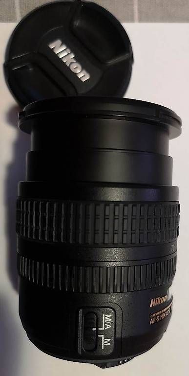 Obiettivi: AF-S DX NIKKOR 18-70mm – Usato da Genf venduto da AdiOs2