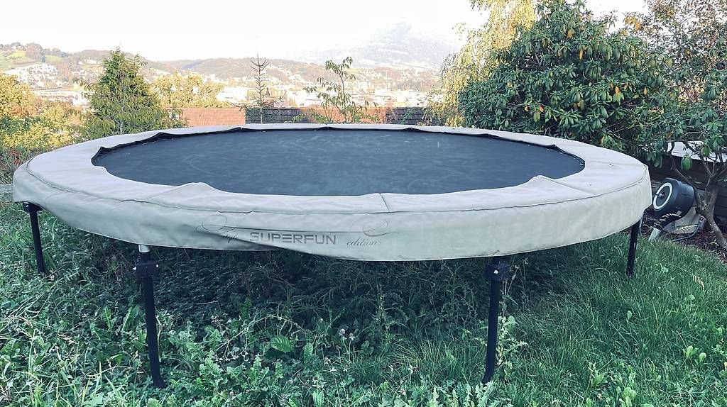 Trampolini: Superfun Trampolin, Modell Style Edition  – Usato da Beckenried venduto da ath_9qz5