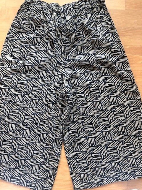 Pantaloni: Set of 2 Capri Pants – Usato da Wohlen b. Bern venduto da cookiemonster 3