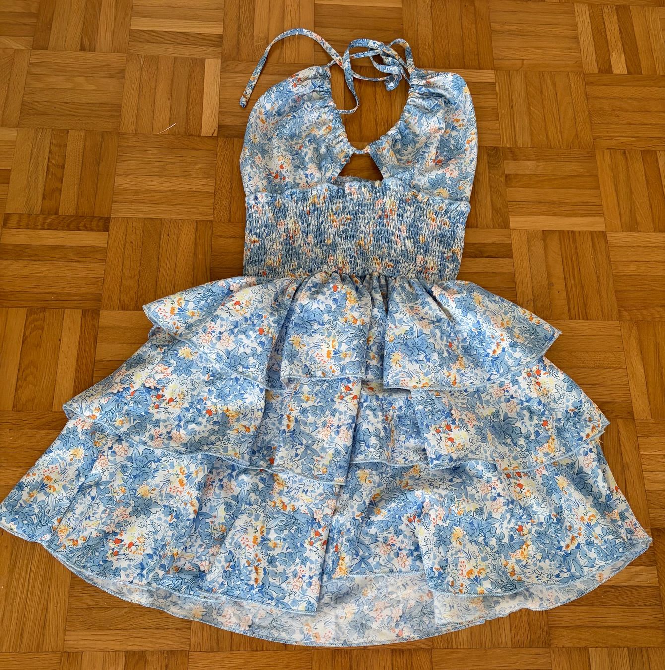 Kleider: Damen Kurzkleid, Gr. S – Neu und originalverpackt aus Adliswil von Myxin