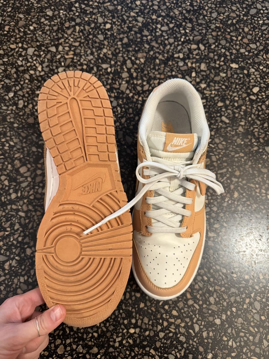 Nike Scarpe da donna: Nike low dunk trainers size 40.5 – Usato da Zürich venduto da gva_r9gs 3