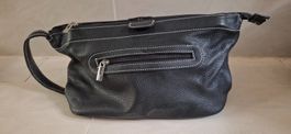 Schwarze Ledertasche, neuwertig, Top Zustand