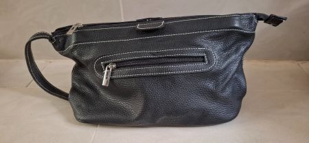 Schwarze Ledertasche, neuwertig, Top Zustand