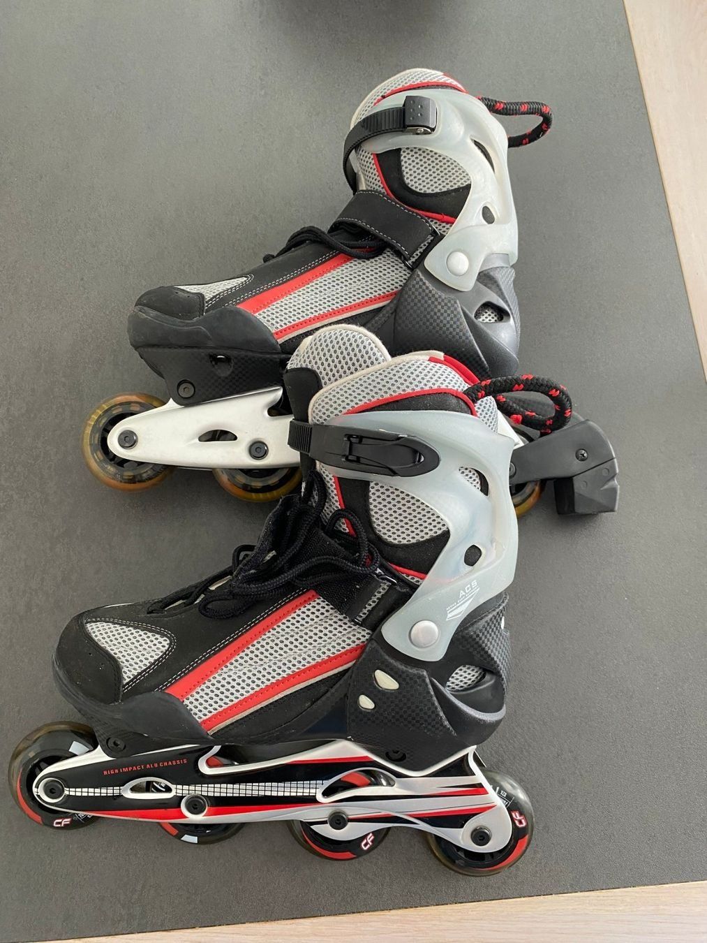 Pattini in linea & Pattini a rotelle: Patins à roulettes inline Phyton 41 - 42 – Usato da Meyrin venduto da Abac007