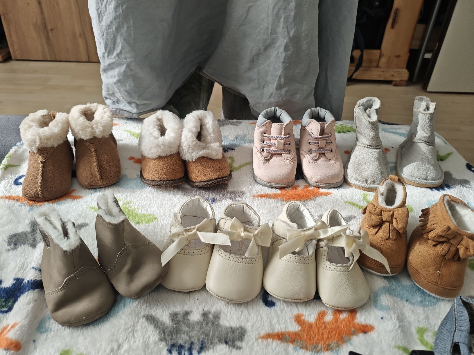 Scarpe per ragazzi: Babyschuh-Sammlung 16-19 – Usato da Fahrweid venduto da ine_jzh7 1