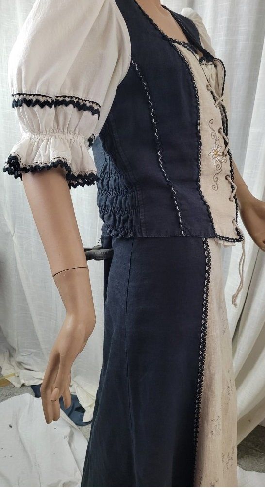 Kleider: Fuchs Trachtenmoden Dirndl / Trachtenkleid Gr. 44 – Gebraucht aus Flums von Flumsantik 3