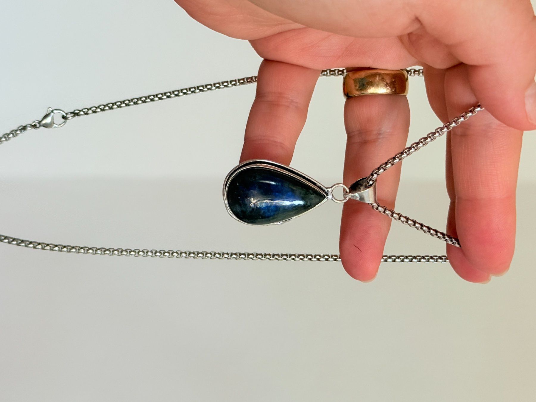 Colliers: Labradorite necklace – Neuf avec emballage d'origine à Genève par AGBERG 7