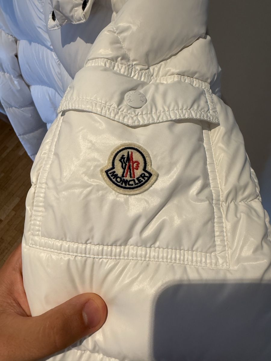 Moncler Giacche: Moncler Maya White Size 2 2024 – Usato da Genève venduto da SG_73 1