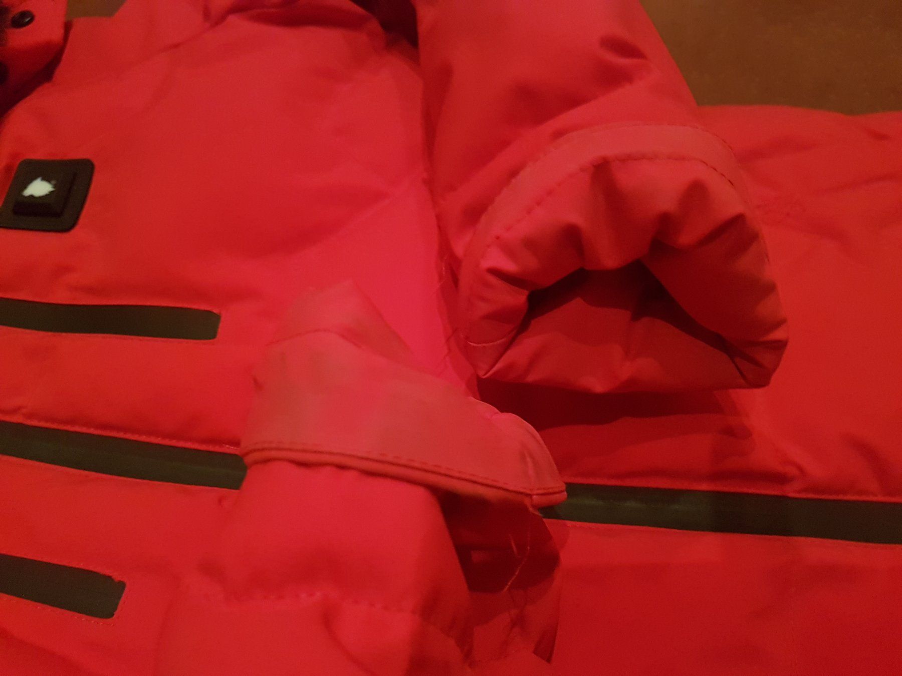 Jacken: Veste avec capuchon taille S marque Comme des Loups – Gebraucht aus Villiers von san_jn5w 4