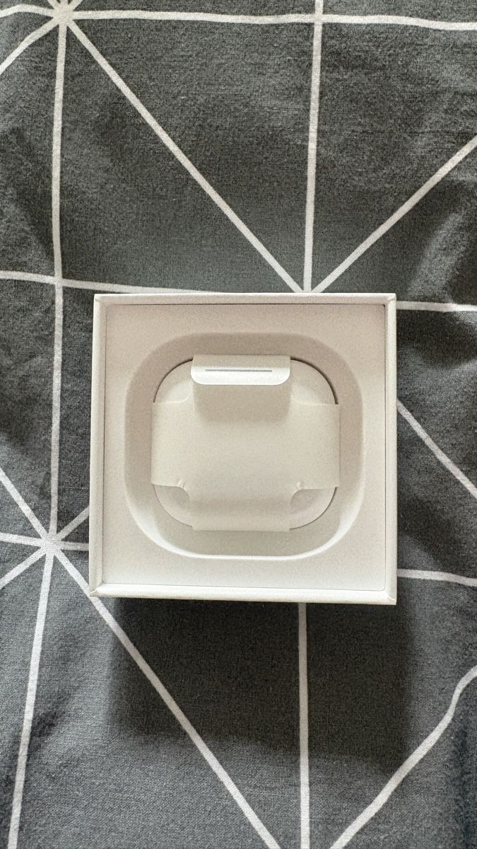 Apple Cuffie: Airpods 4 – Nuovo e nell'imballaggio originale da Amriswil venduto da jac_l8tp 1